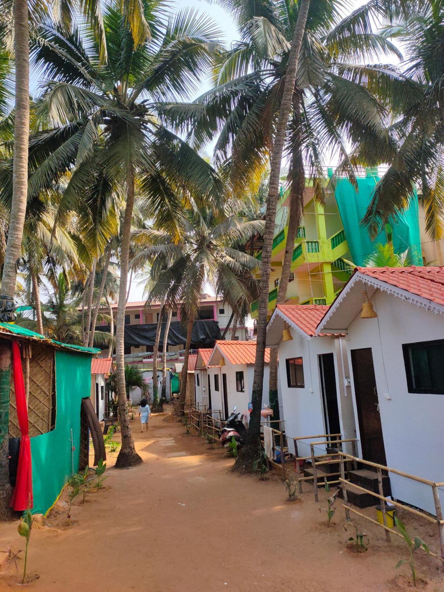 Love Paradise Hotel Arambol Exterior photo